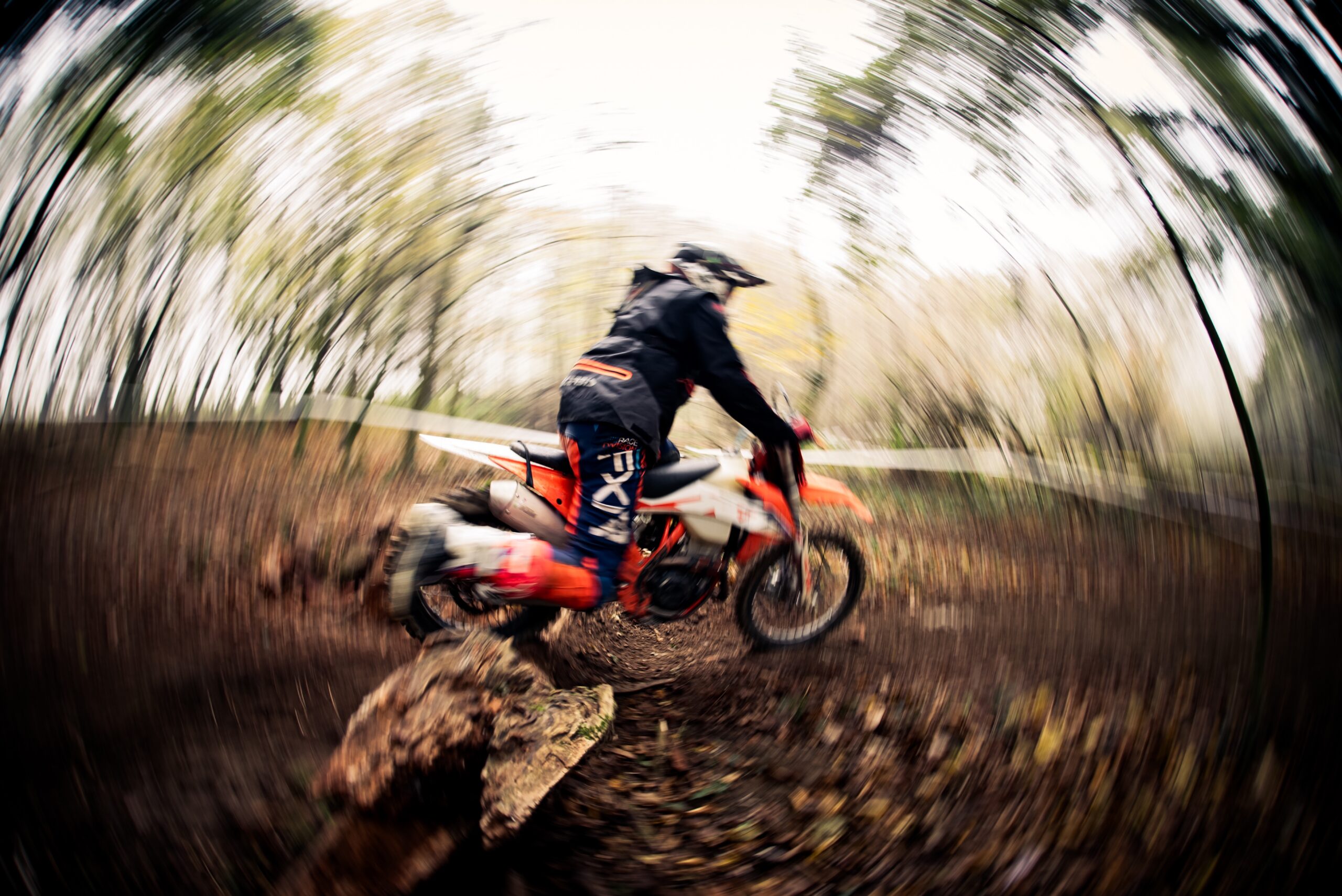 Endurocross racing moment
